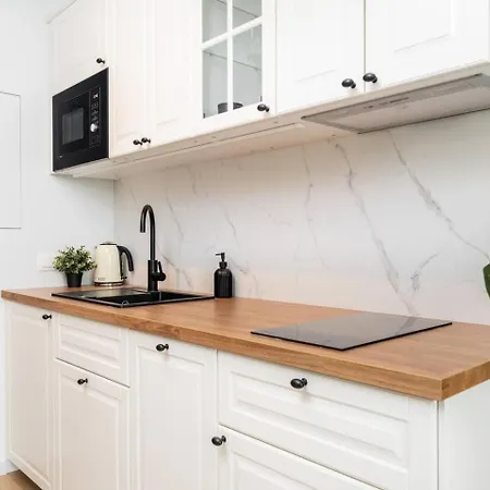 White Tulip Studio Muranow - Metro Center Варшава Екстер'єр фото
